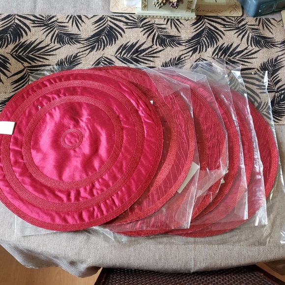 Mera Linens Christmas Red Placemats - Picture 3 of 5